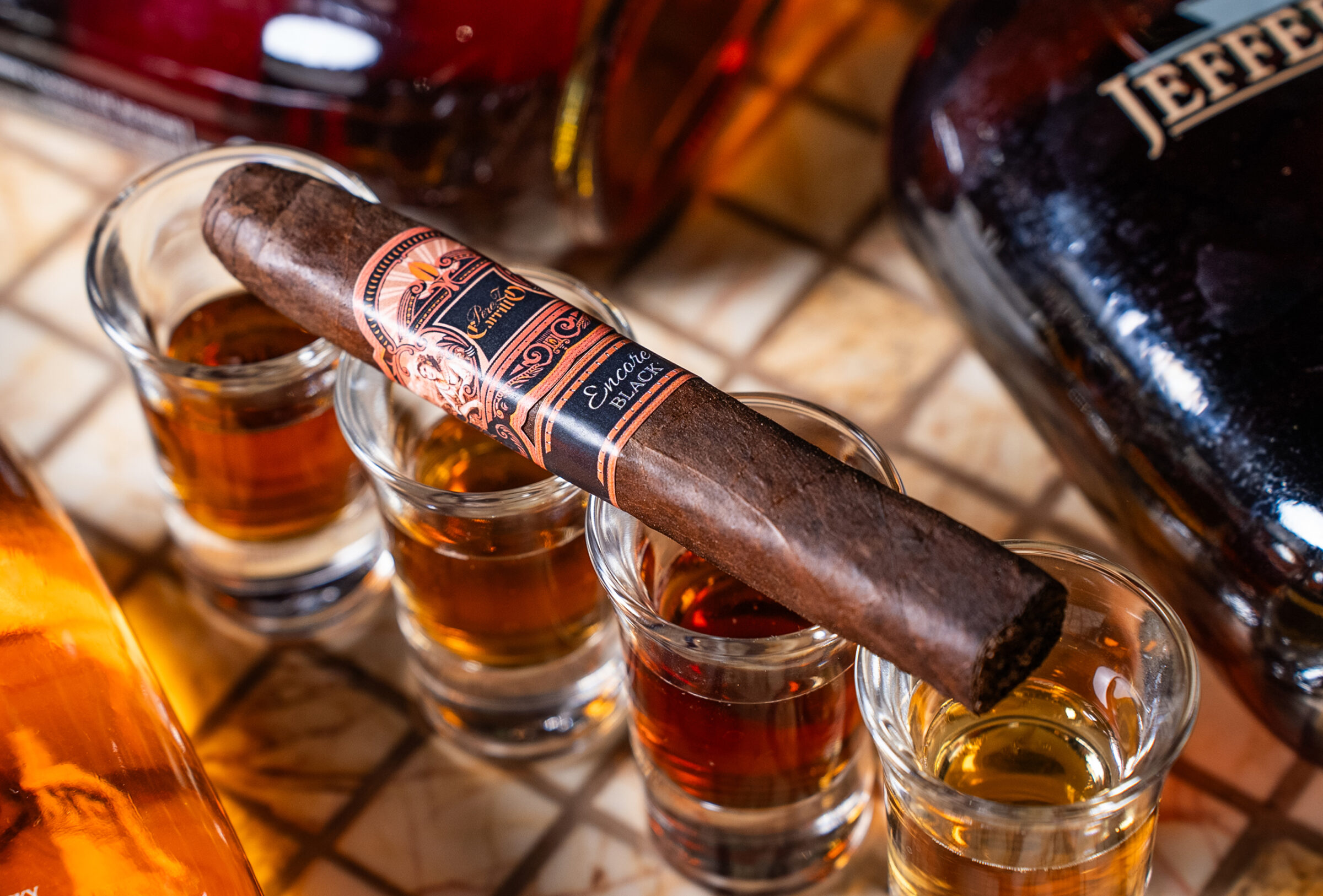 M Cigar Lounge